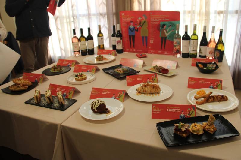 Treinta d&iacute;as para saborear tapas y vinos