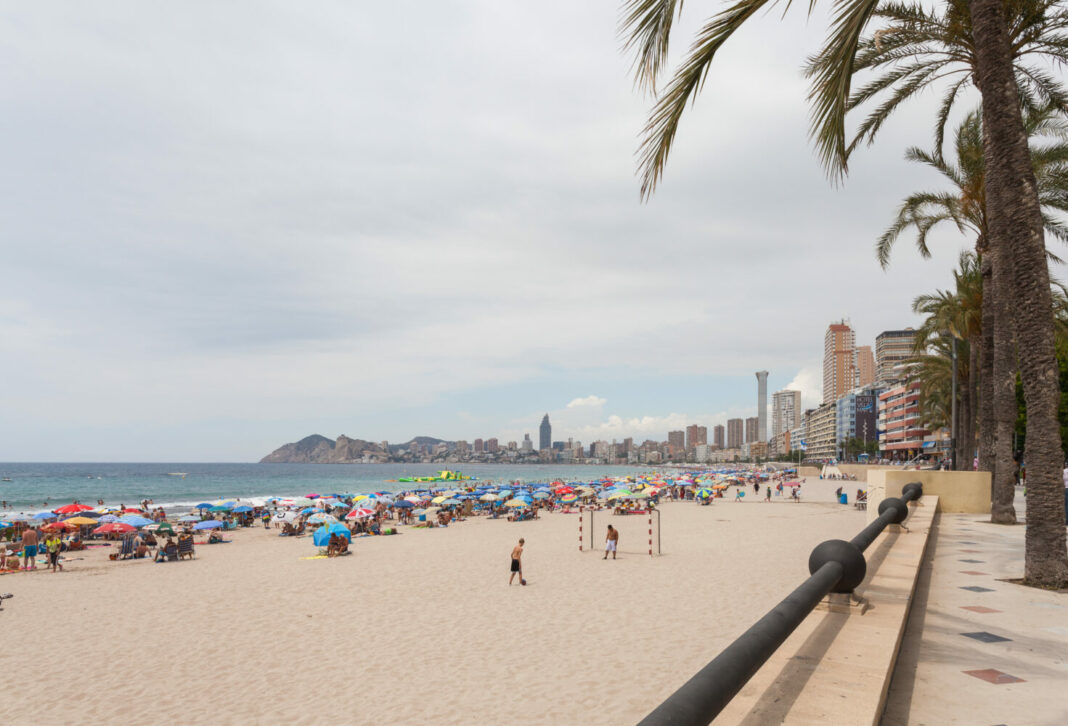 playa de poniente benidorm