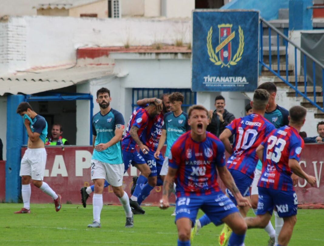 Yeclano Estepona