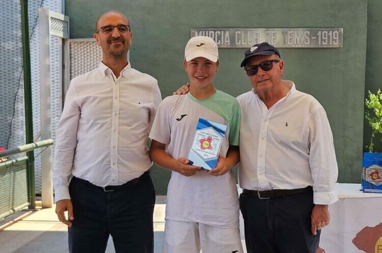Fran Rico, campeón regional infantil en Murcia