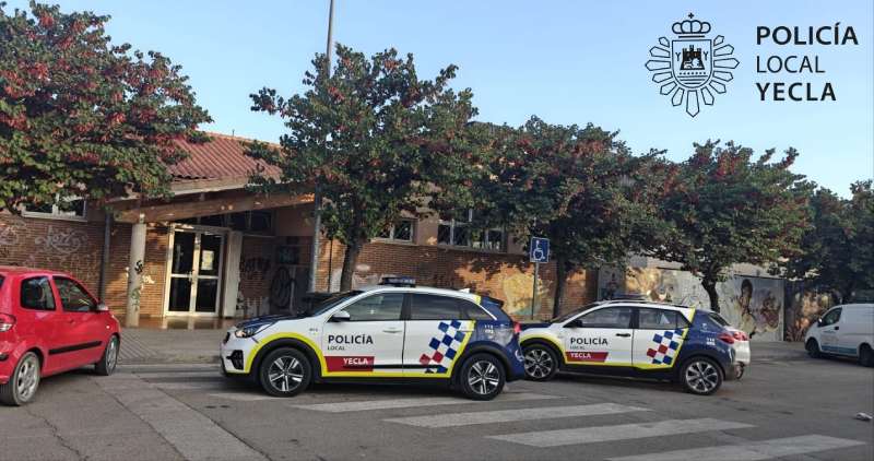 Reaniman a un niño de dos años tras sufrir un episodio de inmersión en la piscina de Los Rosales