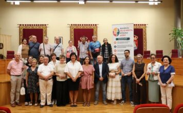 «Hablar, salva vidas»: AFEMY lleva al Ayuntamiento su mensaje sobre la prevención del suicidio «Hablar salva vidas»: AFEMY lleva al Ayuntamiento de Yecla su mensaje sobre la prevención del suicidio