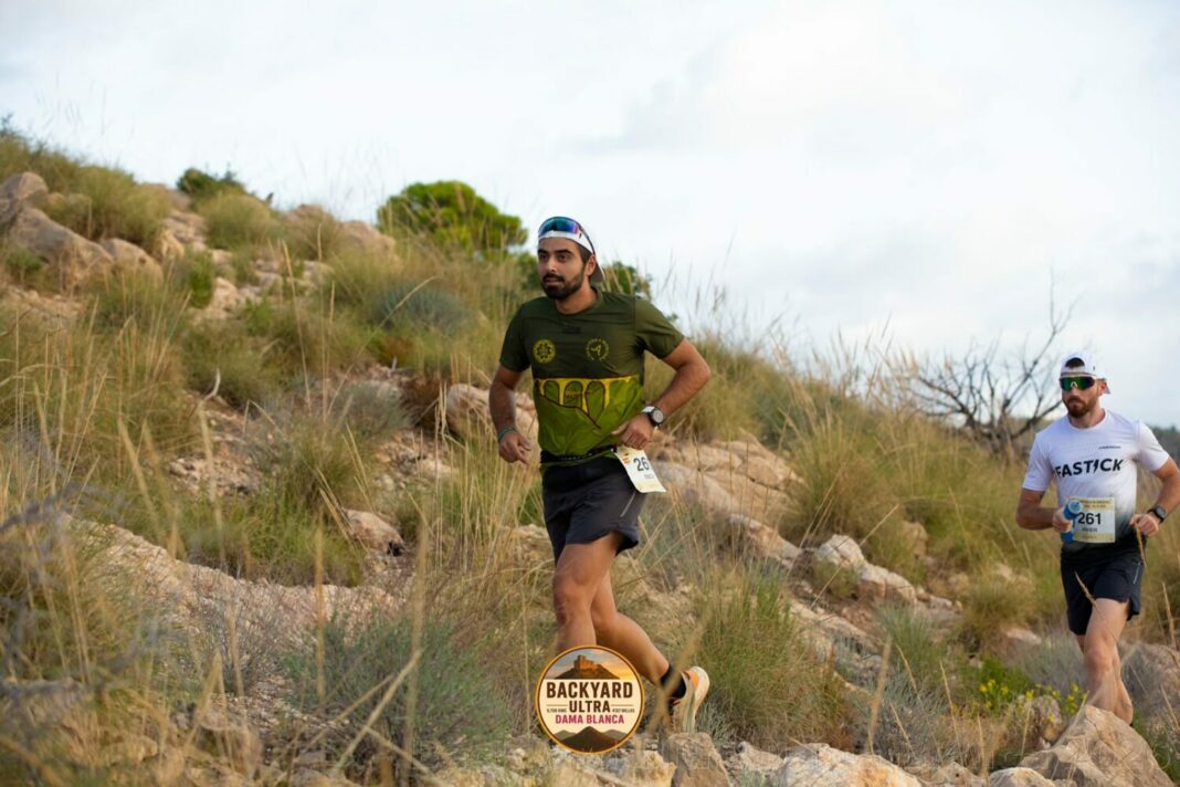 ÓSCAR IZQUIERDO SUPERA LOS 87 KILÓMETROS EN SU DEBUT EN UNA BACKYARD