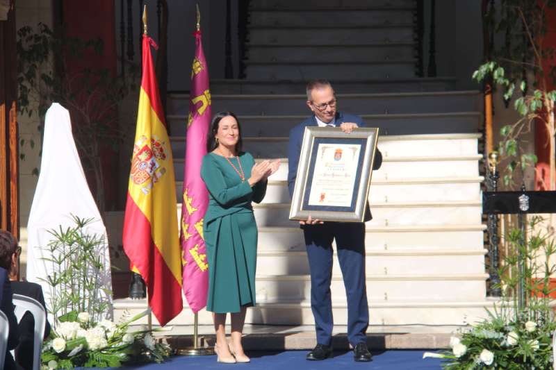 Yecla celebra la Hispanidad con un reconocimiento a Ceuta